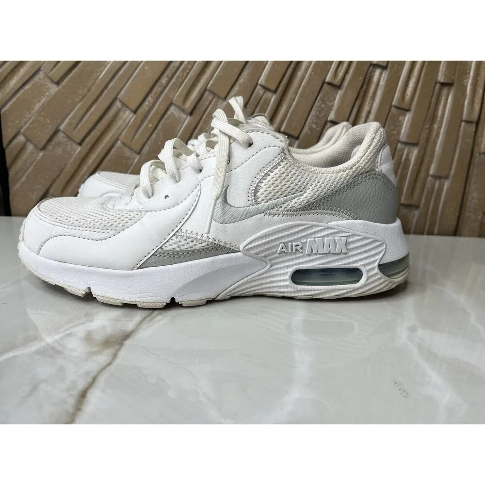 Nike AIR MAX EXCEE Women's White CD5432-121 Athletic Sneaker Shoes Sz 8